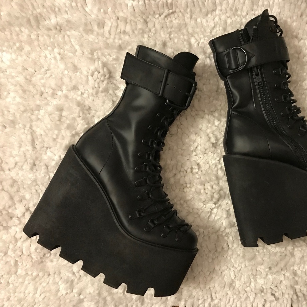 Demonia *NEW* Platform Boots Black Vegan Leather-8 - Picture 2 of 8